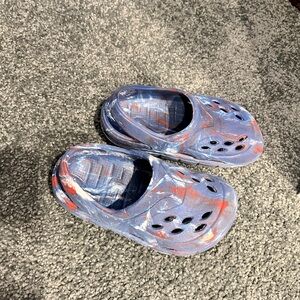 Toddler walking shoes size 7